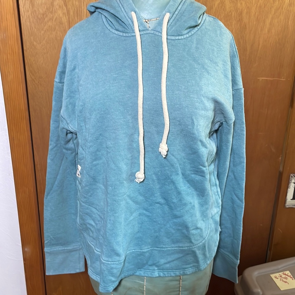 Light blue hooded sweatshirt medium without pockets